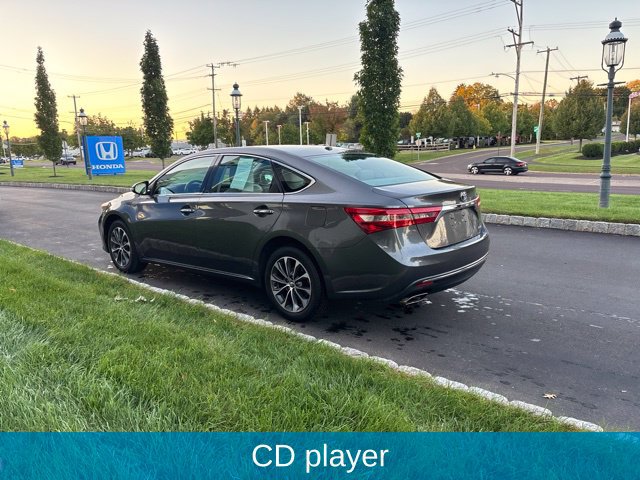 Used 2016 Toyota Avalon XLE FWD image 2