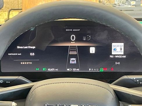 Used 2024 Lucid Air Touring image 28