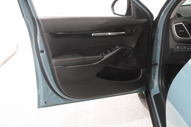 Used 2025 Kia Seltos S AWD/4WD image 4