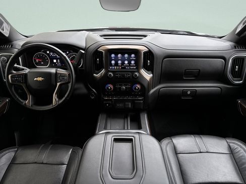 Used 2020 Chevrolet Silverado 1500 High Country w/ Technology Package image 34