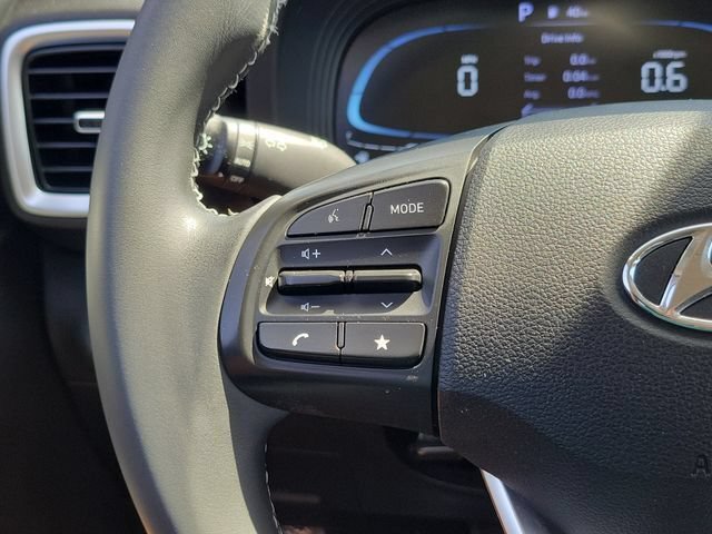 Certified 2024 Hyundai Venue SEL FWD image 7