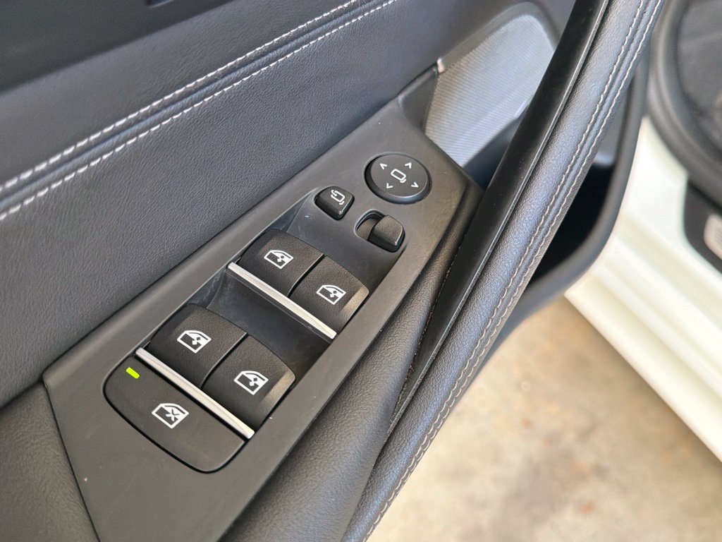 Used 2021 BMW M550i xDrive w/ Premium Package AWD/4WD image 46