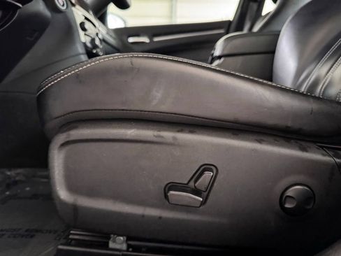 Used 2023 Chrysler 300 S RWD image 8