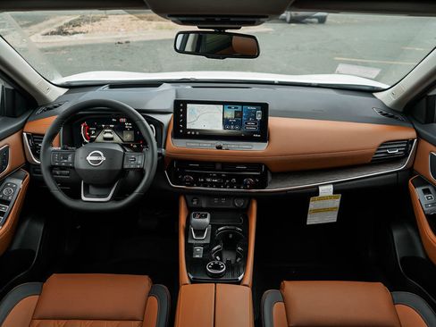 New 2026 Nissan Rogue Platinum image 13