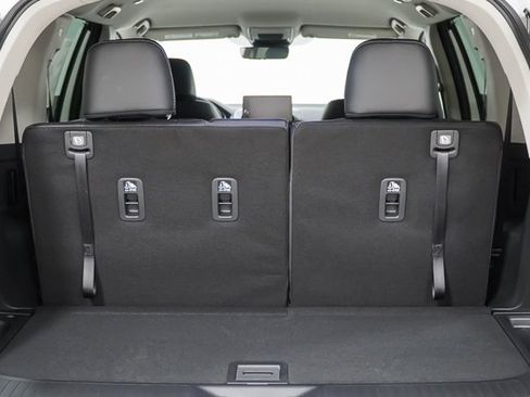 New 2025 Honda Pilot EX-L image 8