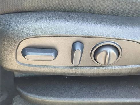 Used 2024 Chevrolet Equinox LT FWD image 10