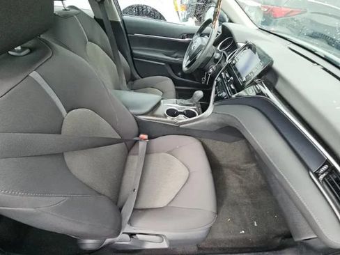 Used 2024 Toyota Camry LE FWD image 10