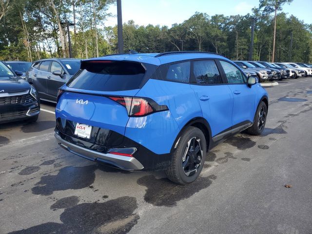 New 2026 Kia Sportage SX FWD image 2