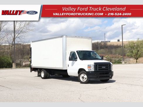 Used 2024 Ford E-350 and Econoline 350 Super Duty RWD image 1