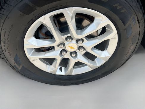 Used 2023 Chevrolet Traverse LS w/ Safety Package FWD image 29