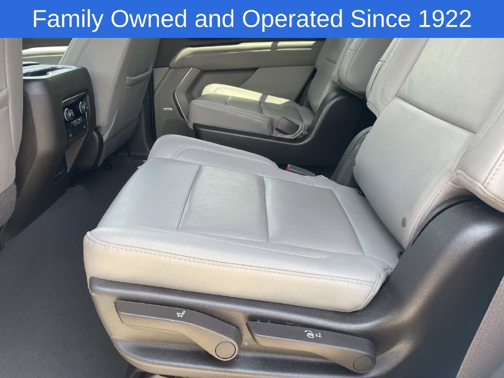 Used 2024 Chevrolet Tahoe LT RWD image 11