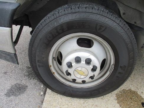 Used 2021 Chevrolet Express 3500 w/ Power Convenience Package image 26