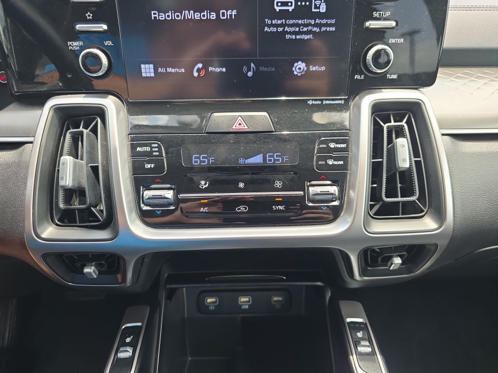 Used 2021 Kia Sorento S w/ Panoramic Sunroof Package AWD/4WD image 25