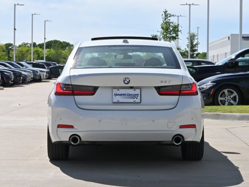 Certified 2025 BMW 330i Sedan RWD image 7