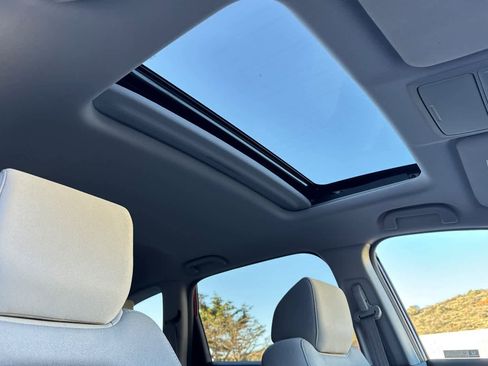 Used 2018 Honda CR-V EX image 18