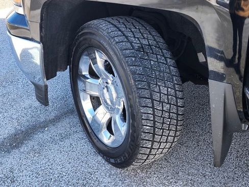 Used 2015 Chevrolet Silverado 1500 LTZ w/ LTZ Plus Package image 31