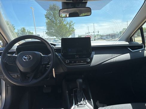 Used 2026 Toyota Corolla LE FWD image 22