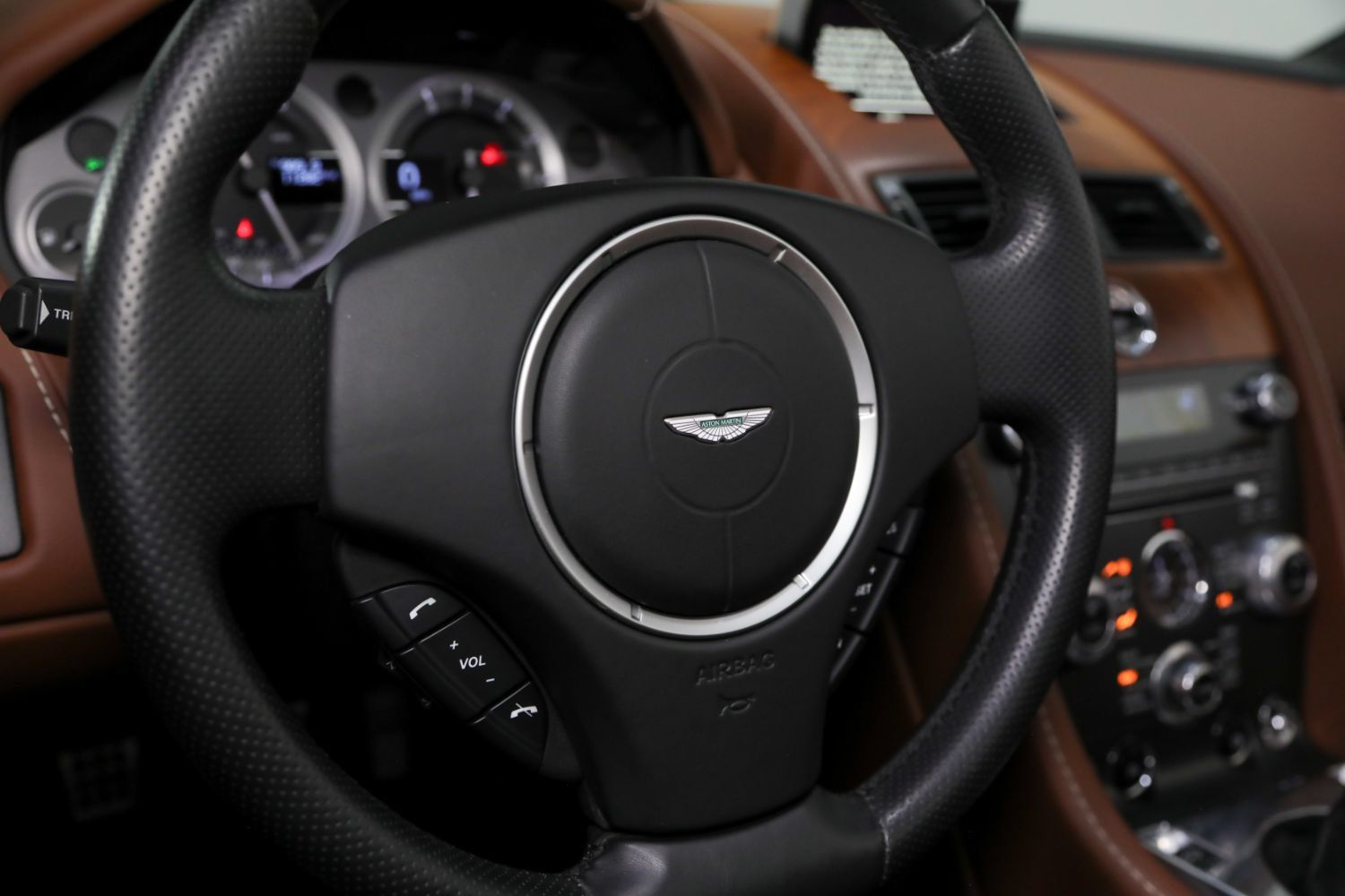 Used 2012 Aston Martin V8 Vantage N420 RWD image 40