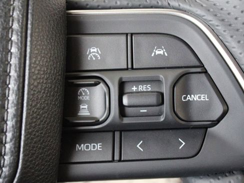 New 2026 Toyota 4Runner Limited AWD/4WD image 30