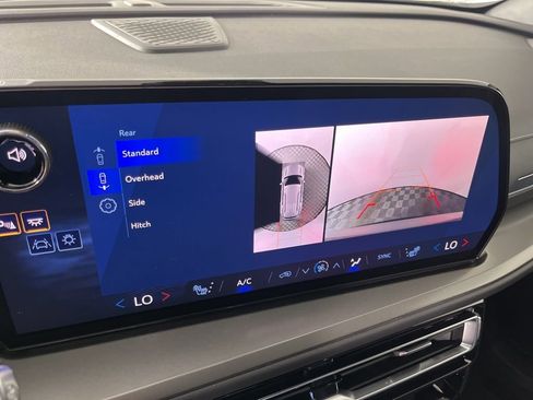 New 2026 Chevrolet Traverse LT FWD image 33
