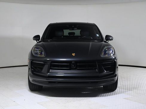 Certified 2023 Porsche Macan S image 10