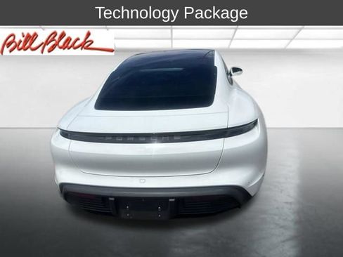 Used 2022 Porsche Taycan RWD image 7