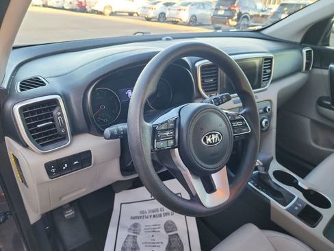 Used 2020 Kia Sportage LX w/ LX Popular Package image 10
