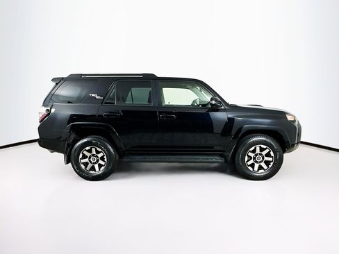 Used 2024 Toyota 4Runner TRD Off-Road Premium image 10
