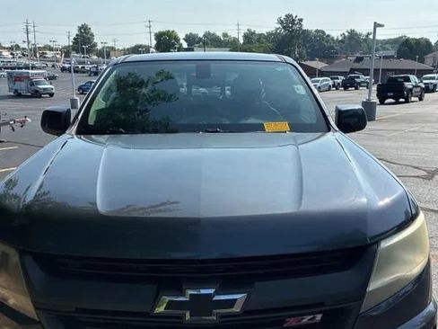 Used 2017 Chevrolet Colorado Z71 AWD/4WD image 15