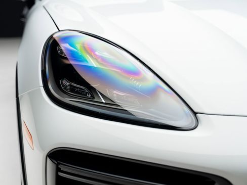 Used 2022 Porsche Cayenne Turbo GT AWD/4WD image 10