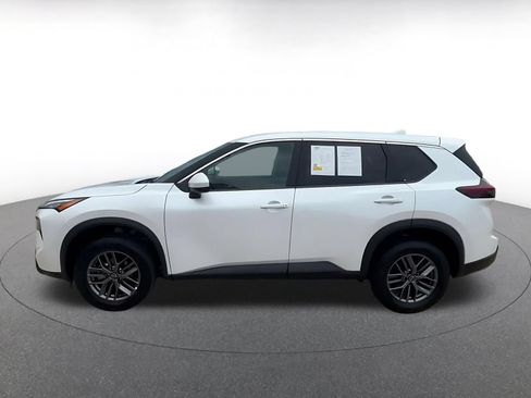 Used 2026 Nissan Rogue SV FWD image 9