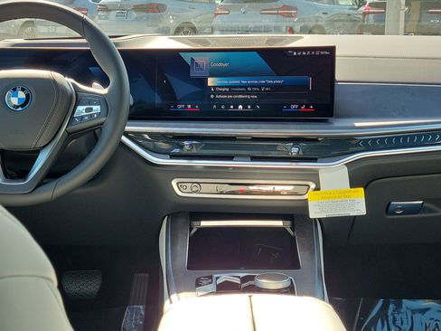 New 2026 BMW X5 xDrive50e image 12