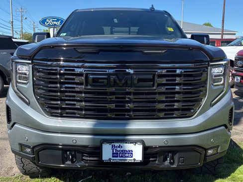 Used 2025 GMC Sierra 1500 Denali Ultimate AWD/4WD image 2