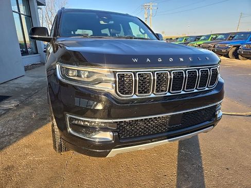 Used 2024 Jeep Wagoneer Series II AWD/4WD image 14