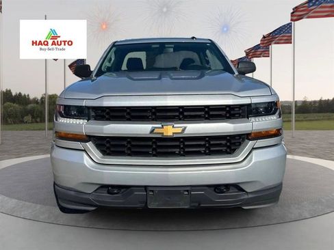 Used 2017 Chevrolet Silverado 1500 Custom w/ Custom Convenience Package image 2