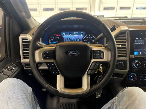 Used 2017 Ford F250 Lariat image 12