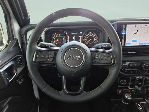 Used 2024 Jeep Gladiator Sport AWD/4WD image 20