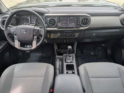 Used 2021 Toyota Tacoma SR5 RWD image 15