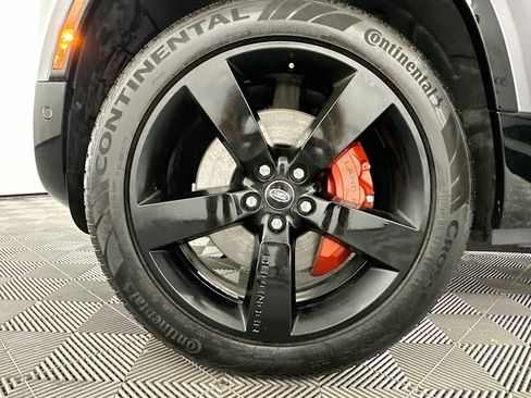 Used 2024 Land Rover Defender 110 X AWD/4WD image 34