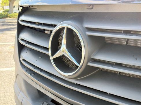 Used 2023 Mercedes-Benz Sprinter 3500 image 12