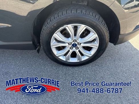 Certified 2022 Ford Edge Titanium w/ Equipment Group 301A AWD/4WD image 19