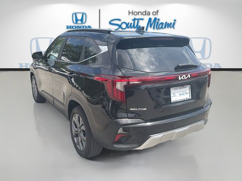 Used 2024 Kia Seltos S FWD image 5
