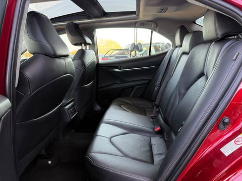 Used 2018 Toyota Camry XSE FWD image 25