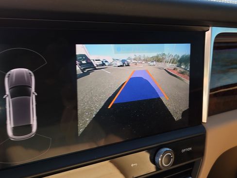 Used 2022 Porsche Macan image 20