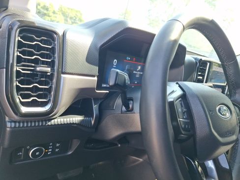 Used 2024 Ford Ranger XLT w/ Trailer Tow Package RWD image 18