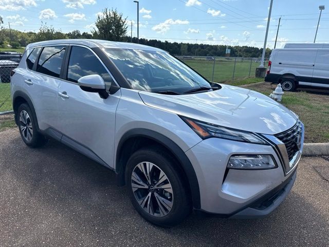 Used 2023 Nissan Rogue SV FWD image 5