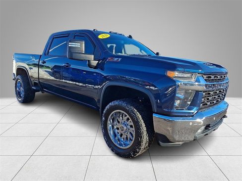Used 2020 Chevrolet Silverado 2500 LT w/ All Star Edition image 3