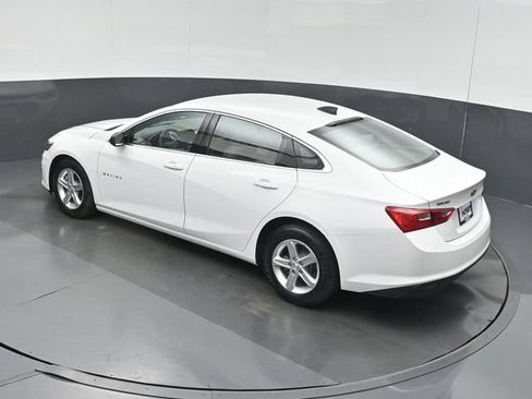 Used 2021 Chevrolet Malibu LS FWD image 45
