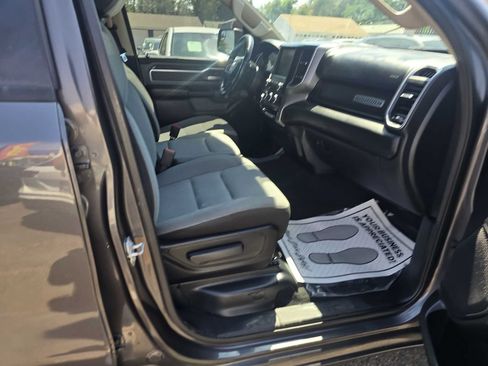 Used 2020 RAM 1500 Big Horn AWD/4WD image 39
