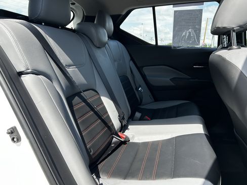 Used 2024 Nissan Kicks SR w/ SR Premium Package FWD image 14